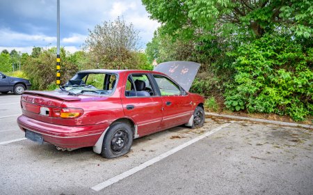 Selling Your Old Car to Save Money? Read This First!