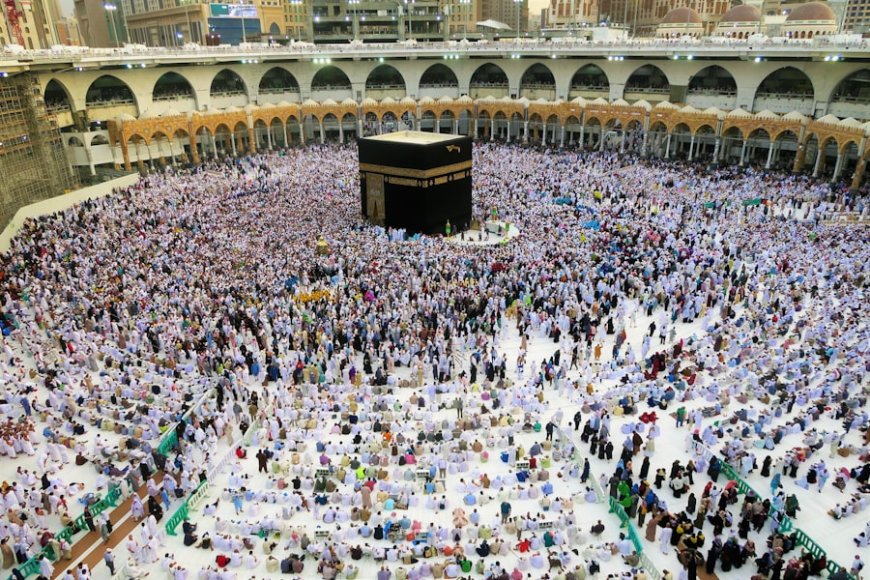 Is It Safe to Book Last-Minute 4 Star Umrah Packages UK?