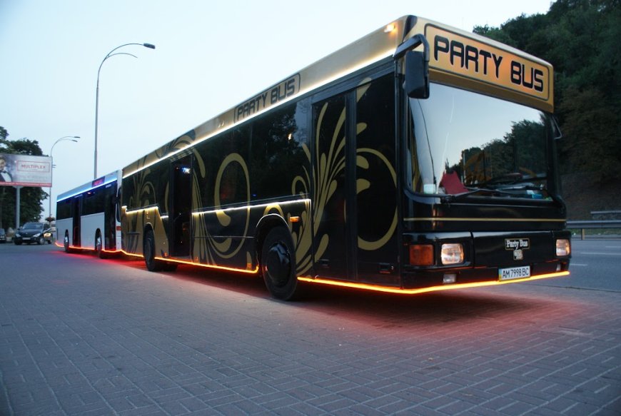 10 Unique and Interesting Reasons to Choose Party Bus Hire
