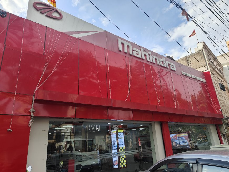 Explore the Leading Mahindra Commercial Vehicle Showroom – Vigsons Automobiles