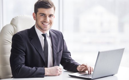 How Does Xact Payroll Support Real-Time Payroll Adjustments?