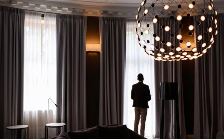 Premium Loop Curtains for Cozy Bedrooms in Dubai