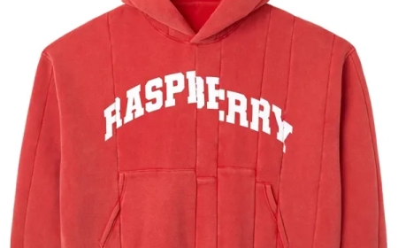 Discover Raspberry Hills Clothing: Timeless Style for Modern Women
