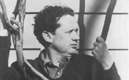 15 Poems About Love by Dylan Thomas