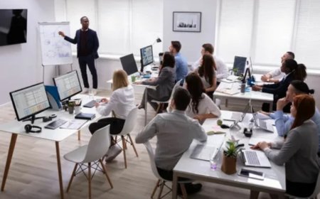 Leading with Confidence: Leadership Skills Training for Dubai’s Future Professionals