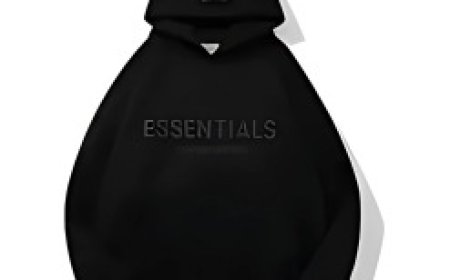 Essentials Hoodie: The Ultimate American Streetwear Staple