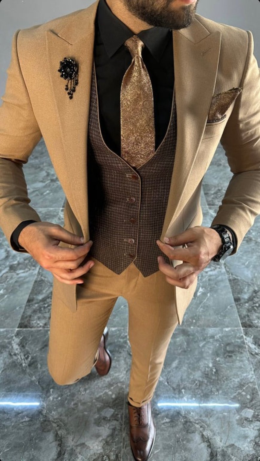 The New Face of Formalwear: How Men Are Redefining Wedding Style with Beige Suits and Layered Looks