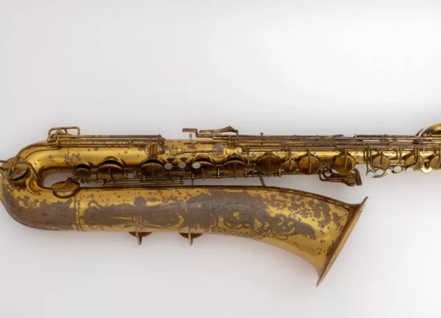 How Big Is a Baritone Saxophone? Size & Dimensions Explained