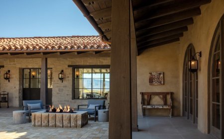 Inside-Out Living in Luxury Modern Homes You Cannot Miss!