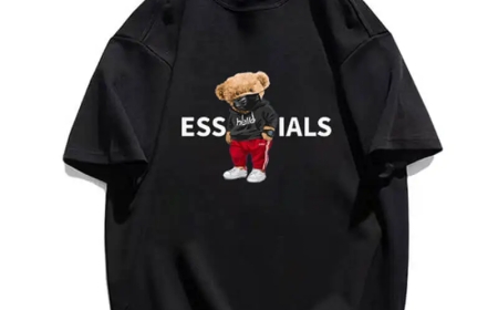 Why the Essentials Hoodie Is a Must-Have for Your Wardrobe