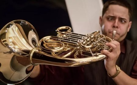 Can Right Handed People Play French Horn? Complete Guide