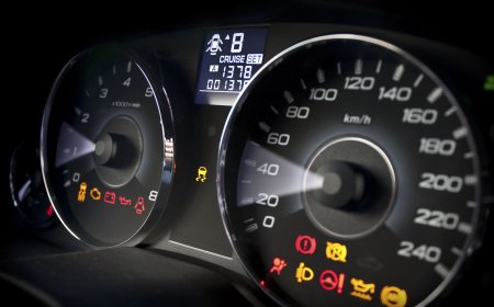 The Lit-Up Dash: Decoding What Your Car is Trying to Tell You