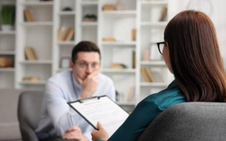 Breaking the Loop: How Psychotherapy Interrupts the Cycle of Worry