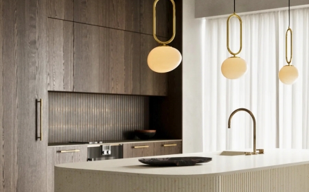 Fresh Pendant Lighting Ideas for a Standout Kitchen Island