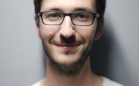 Struggling to Open Up? Why Many Men Avoid Talking About Their Emotions—and How a Men’s Psychologist Can Help