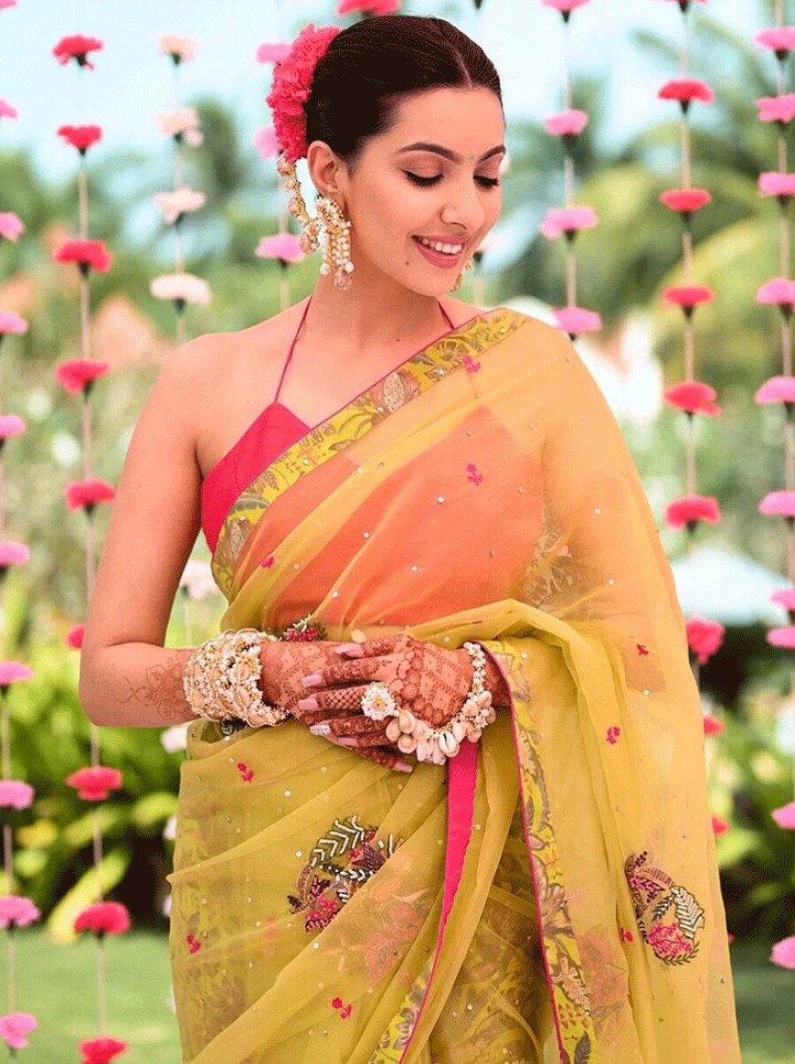 Best Haldi Jewellery Set for Bride | Shop VAIDAAN Styles