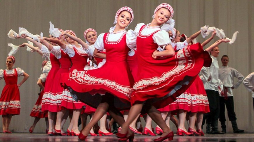 What Role Did Folk Music Play for Russian Composers?