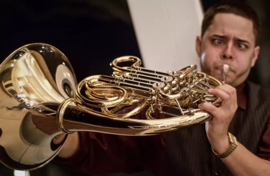 Can Right Handed People Play French Horn? Complete Guide