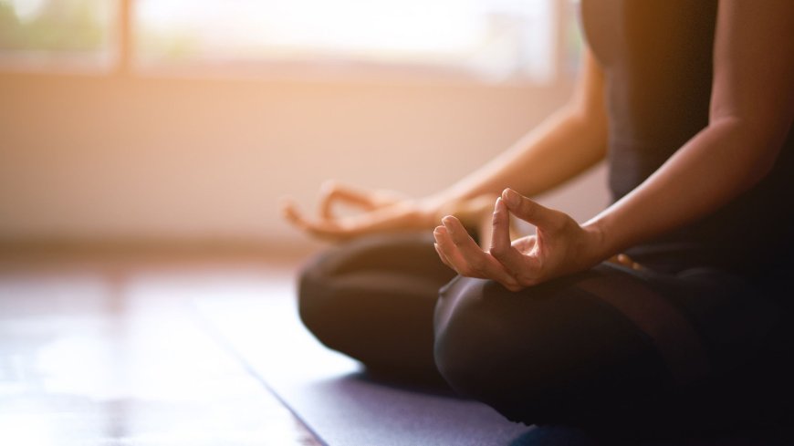 How Live Morning Meditations Help You Build Strong Habits
