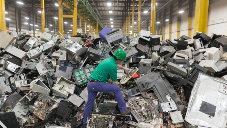 The Benefits of Professional CRA Destruction Services