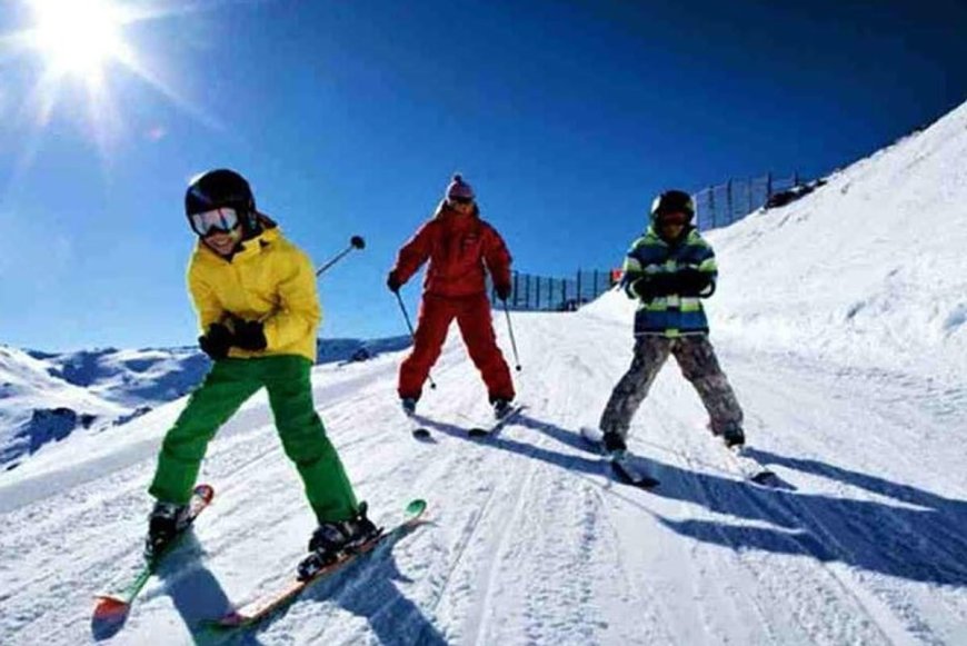 Explore Together with the Best Kashmir Family Tour Packages
