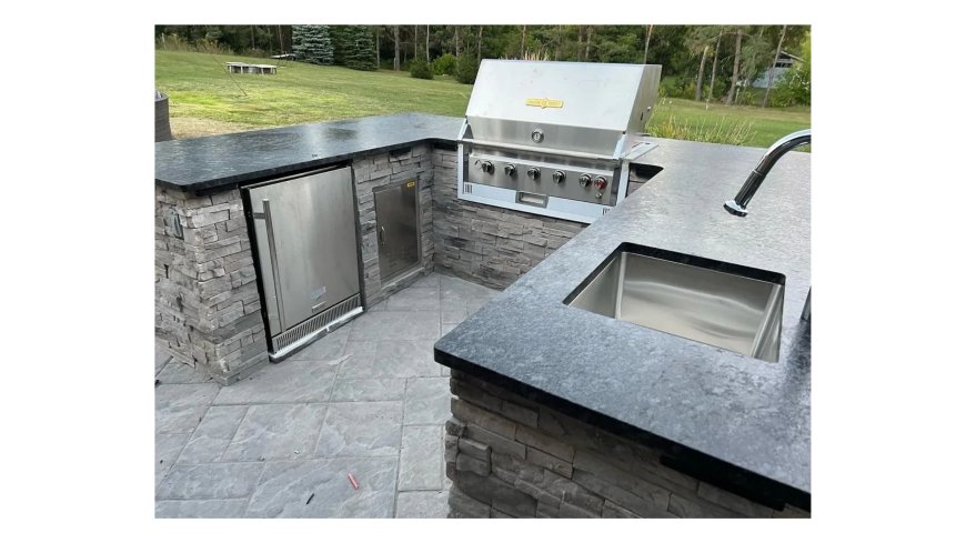 Top Considerations When Hiring Outdoor Kitchen Builders in Aurora