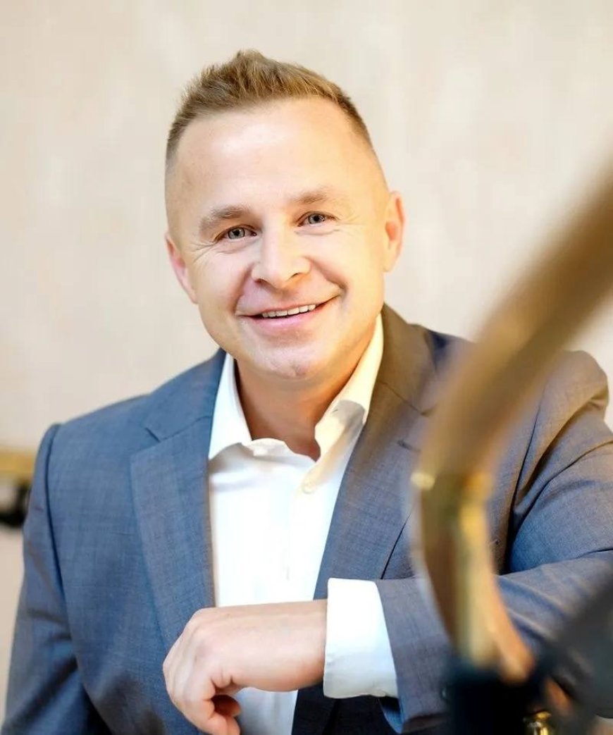 Roman Ziemian's Experience in the Competitive Series