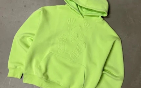 Clints T-Shirt & Tracksuit