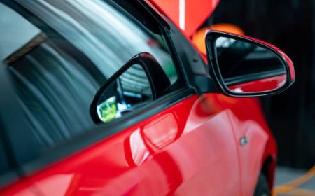 Comparing Super 1 Auto Glass Tint to DIY Tinting: Risks and Rewards