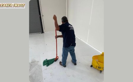 A Fresh Start at Work: My Experience with Professional Cleaning Services