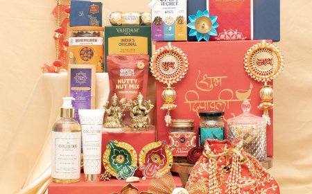 Beautiful Karwa Chauth Gifts For Bahu To Strengthen Family Bonds