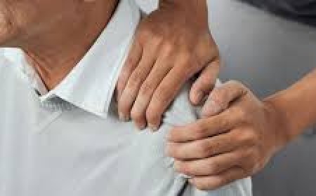 Find the Best Shoulder Pain Relief in Etobicoke, ON at Etobicoke Chiro Canada