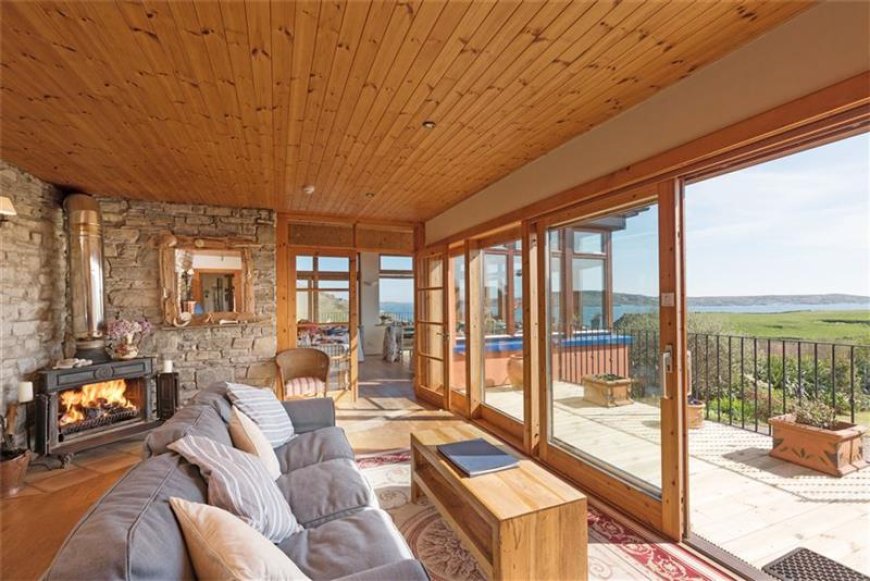 The Perfect Connemara Itinerary: Stay At A Beach Hotel In Clifden Ireland