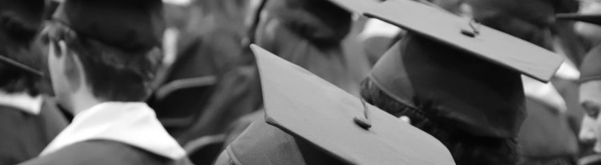 Ghid complet despre cele mai bune site uri pentru licență – Ce trebuie să știi înainte de a cumpăra