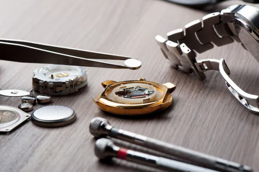 Guide to Choosing the Right Automatic Watch Repair Service