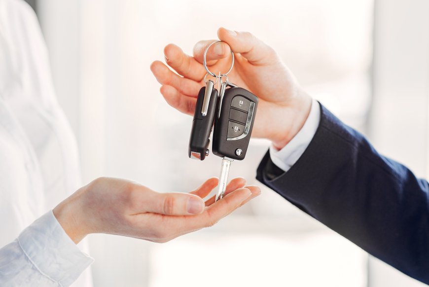 Smart Keys vs. Standard Keys: Auto Locksmith Guide for Your Vehicle