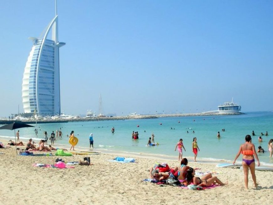 Dubai Beaches: Sun, Sand & Luxury Escapes