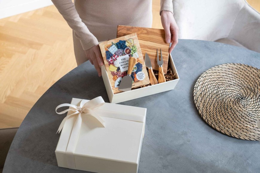 How Do Personalized Employee Gifts Reflect Your Company’s Values?