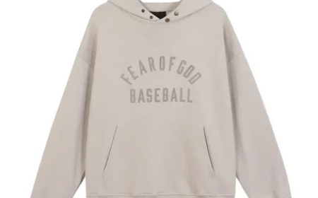 Essentials Fear of God: Redefining the Meaning of Everyday Fashion