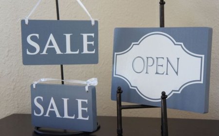 Bold Branding in Humble: Signs, Banners & Wall Decals That Make You Shine