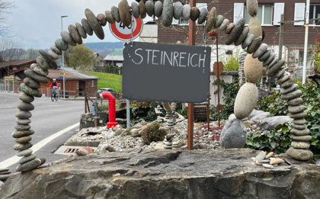 Herz aus Naturstein: Die Eleganz der Natur als Kunst eingefangen