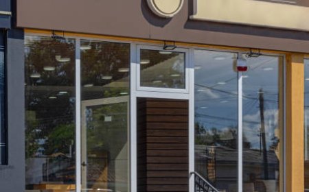 Finding the Best Storefront Glass Company Near Me for Your Business Needs