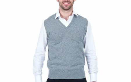 Why Cashmere Sleeveless Sweater Works in Winter and Summer