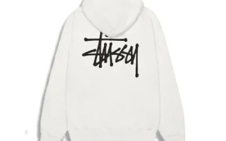 Den Perfekte Blandning af Stil og Komfort  Stussy Hoodie