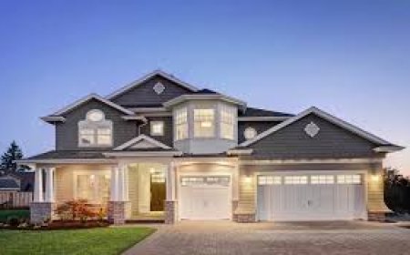 How Do Refinance Rates Impact Your Monthly Payment and Long-Term Savings?