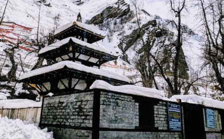 Muktinath Tour Package – Your Gateway to the Sacred Himalayas