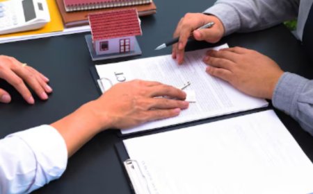 How Notaries Help Simplify Home Loan Document Signing