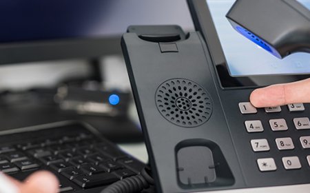 Top 7 Benefits of Using VoIP Phone Service for Business