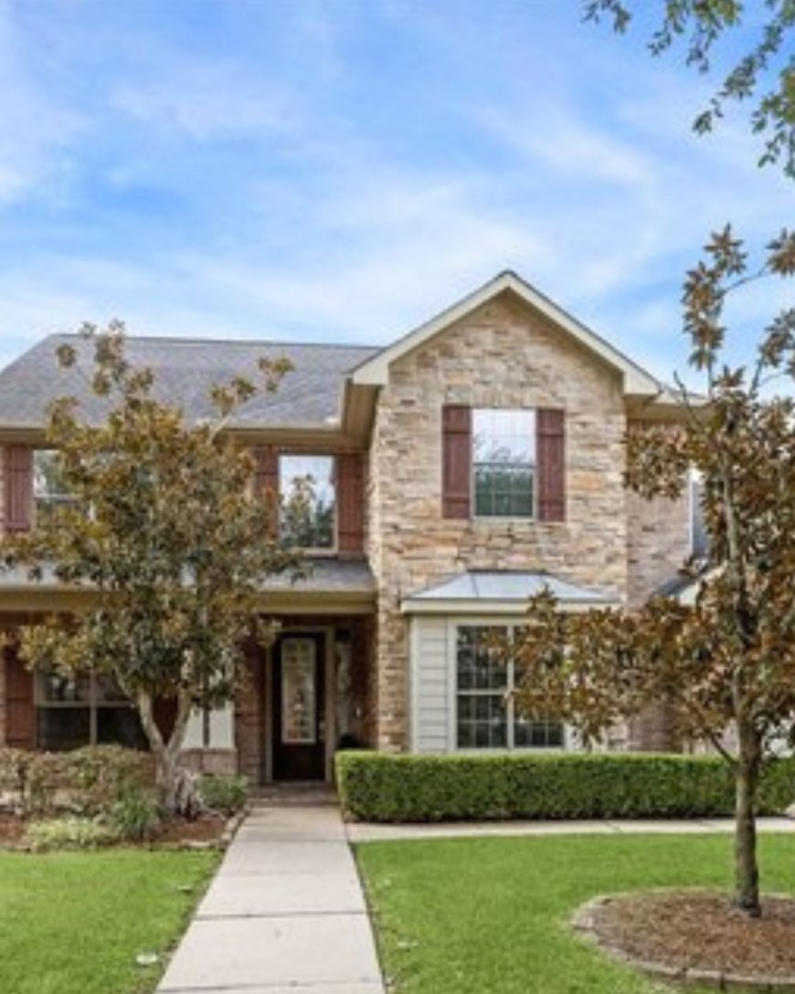 Villa for Rent in Robertson Pet - A Perfect Blend of Comfort and Luxury