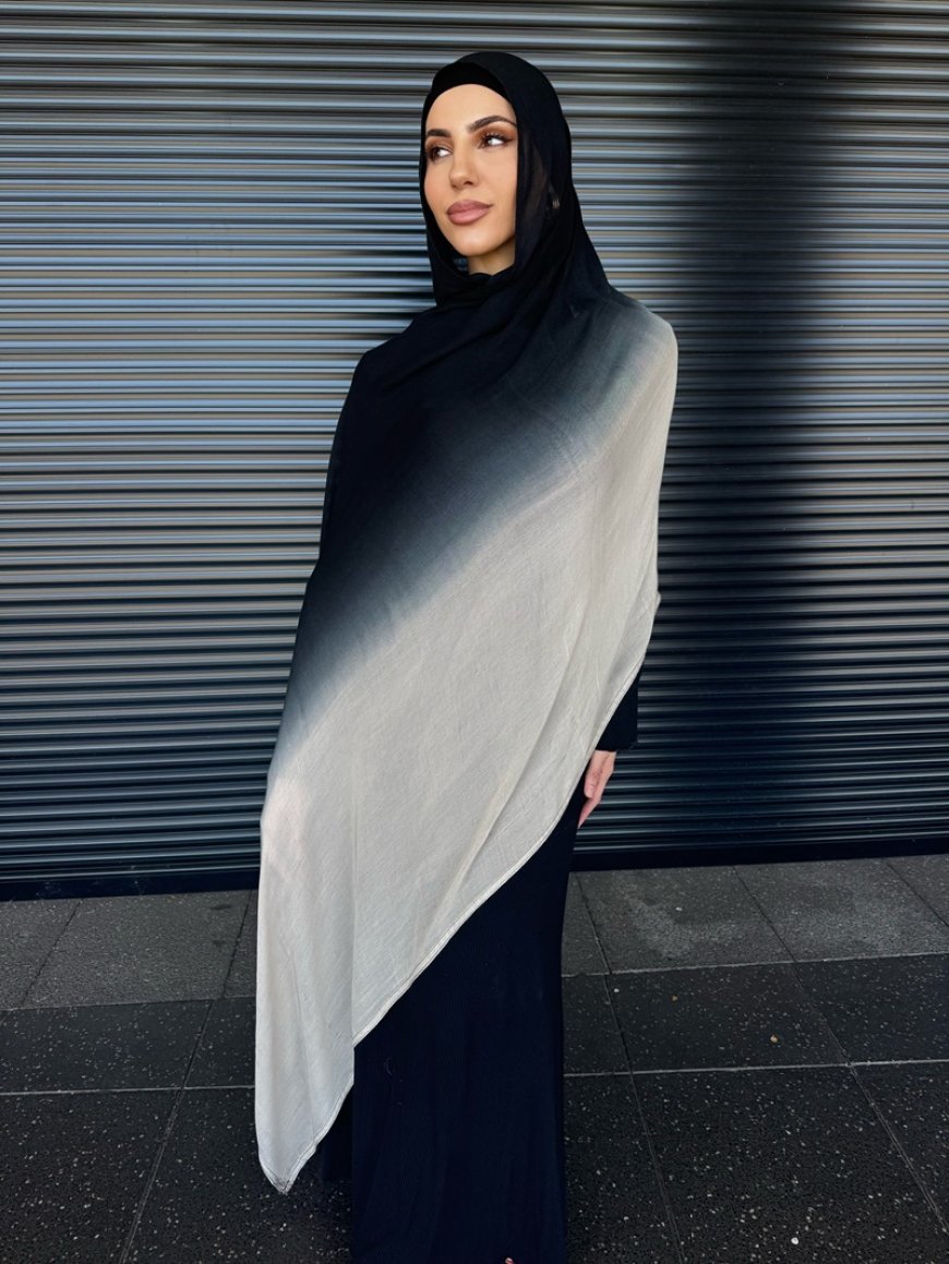 How do the Best Online Hijab Fashion Stores Meet Client Expectations?